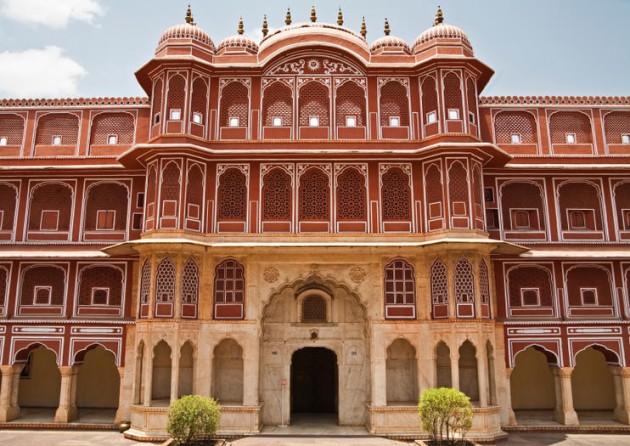 118249_India_Jaipur_City-Palace_iStock_000010485197Small